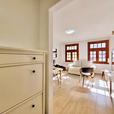 Apartment Miranda With Free Parking *